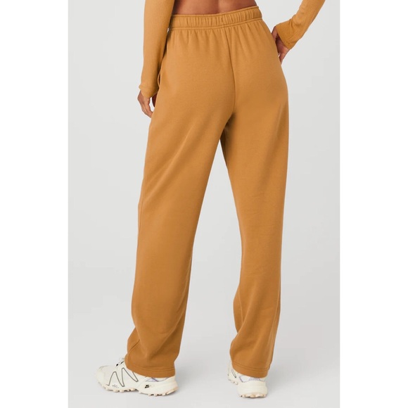 Alo Yoga Accolade Straight Leg Sweatpant Toffee XS - Picture 4 of 16